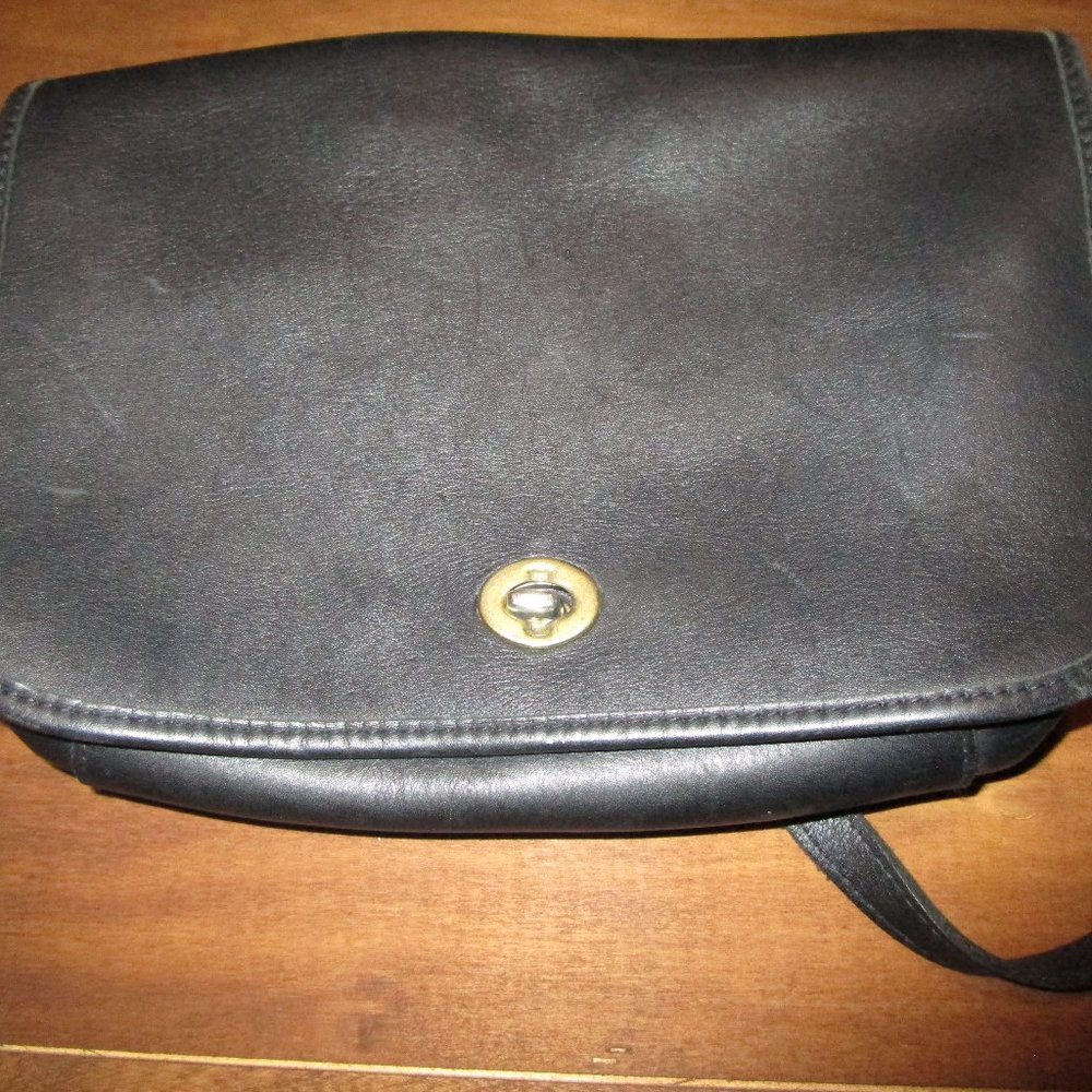 Hunt Club Black Crossbody Purse
